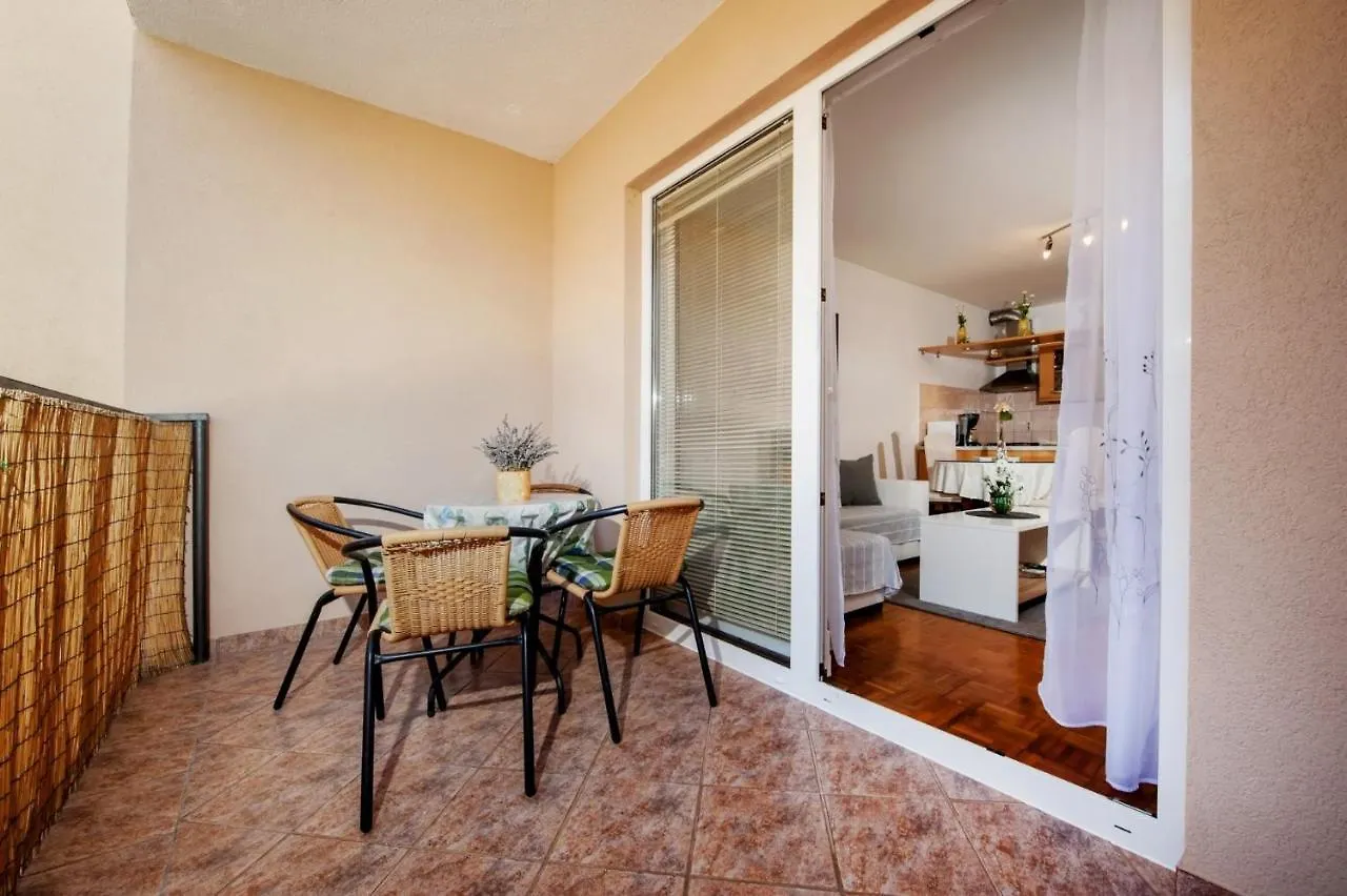 Apartments With A Parking Space Rovinj - 20847